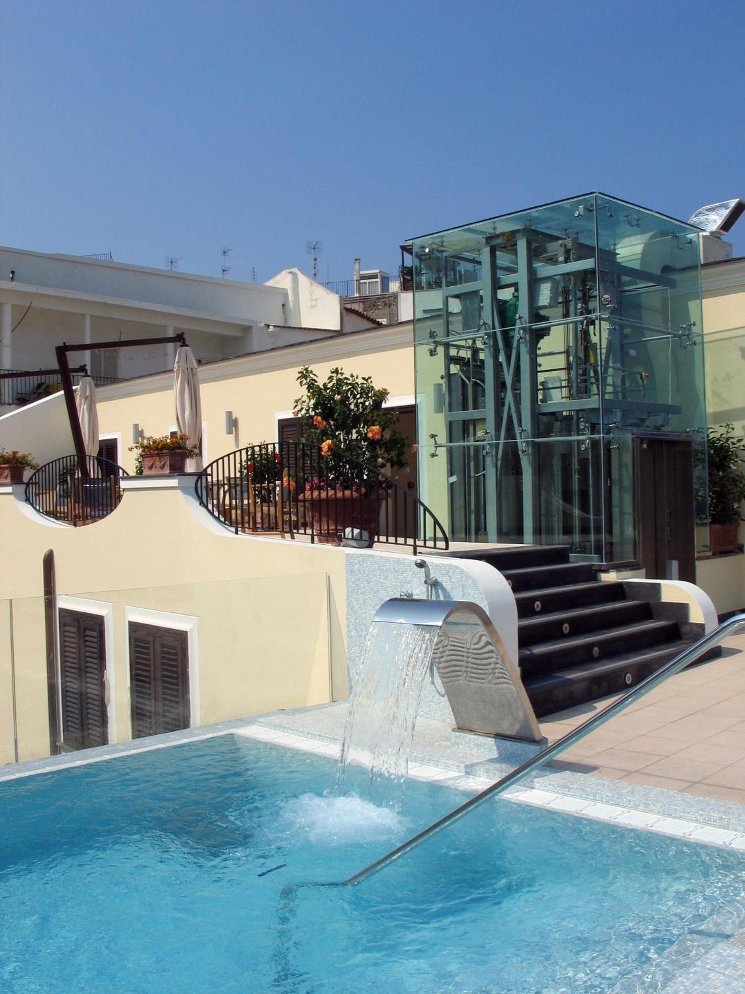 Hotel Villa Carolina Forio  ภายนอก รูปภาพ